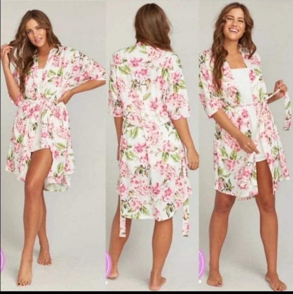Show Me Your MuMu Other - Show Me Your Mumu Robe OS